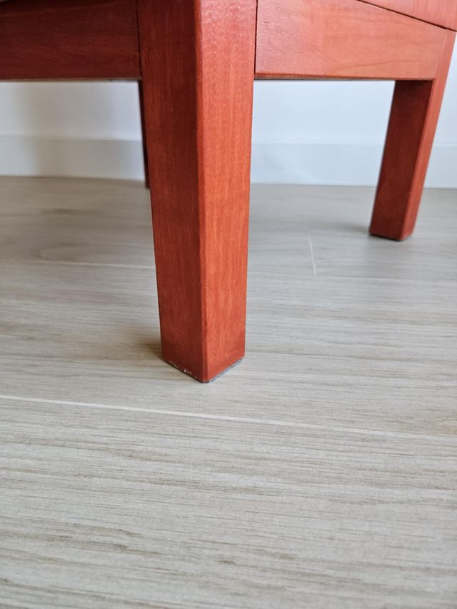 Dos mesitas de noche IKEA Tarva (Madera maciza)