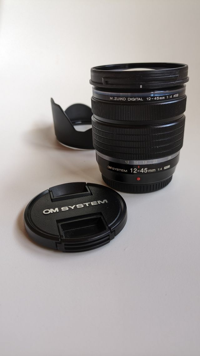 OM System M.Zuiko PRO 12-45mm f4