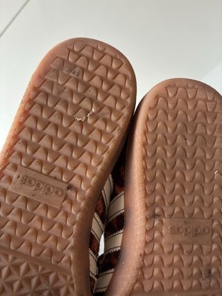 Adidas Samba Leopardo 41 1/3
no originales