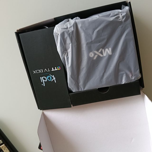 Box TV Android 4K MX9 KODI