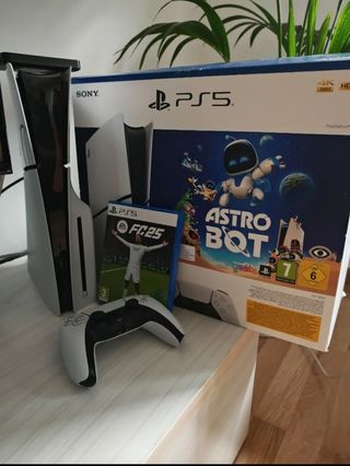 Consola PS5 Slim lector+ FIFA 25 + Astro Bot