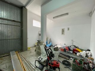 Local comercial en venta en El Nido-Las Fuentes en Parla