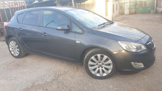 Opel Astra 1.7 cdti 112cv