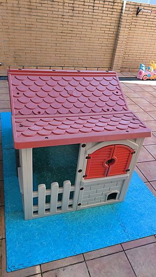 Casa infantil interior/exterior