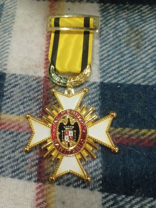 Medalla Cruz Blanca con Cinta Amarilla