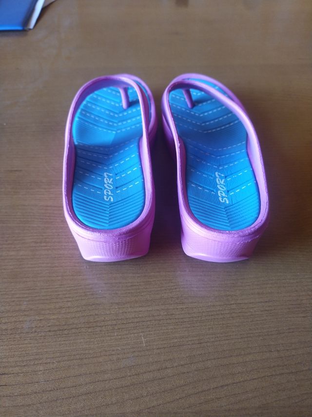 Sandalias de dedo mujer talla 38. Como nuevas