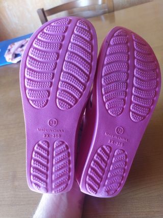 Sandalias de dedo mujer talla 38. Como nuevas