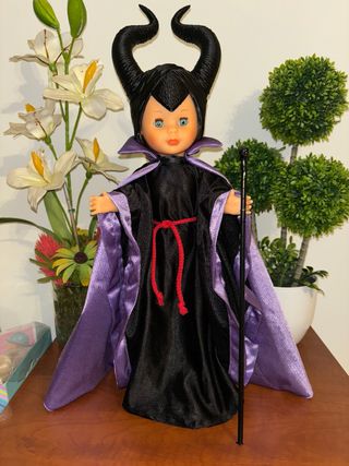 Muñeca Nancy reedición vestida Maléfica artesanal 