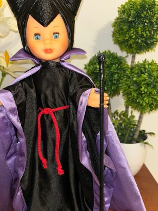 Muñeca Nancy reedición vestida Maléfica artesanal 