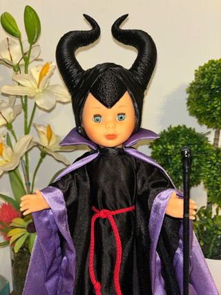 Muñeca Nancy reedición vestida Maléfica artesanal 
