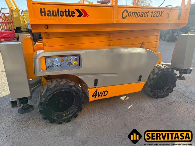 PLATAFORMA ELEVADORA HAULOTTE COMPACT 12 DX