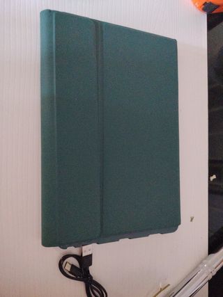 Teclado y ratón inalámbrico verde
