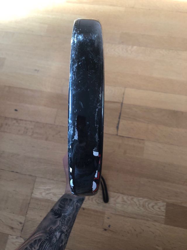 Pala de pádel Coach Black Metal Tritubox