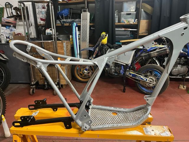 Telaio Bultaco mod. 159 sabbiato e verniciato