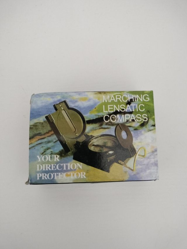 Brújula militar verde