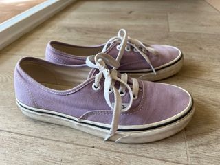 Zapatillas Vans Authentic color
Lila Talla 38