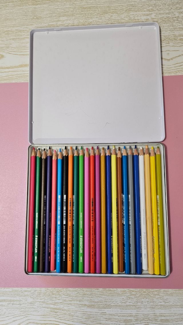 Caja 24 Lápices Acuarela Staedtler Design Journey