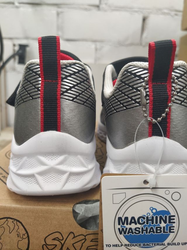 Zapatillas Skechers niño negras 30