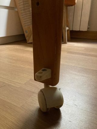 Cuna de bebé de madera