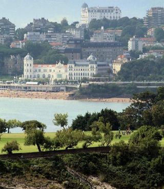 Local comercial en venta en Cuatro Caminos en Santander