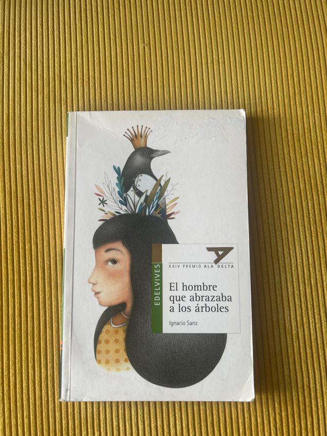 El hombre que abrazaba a los árboles (Spanish E...