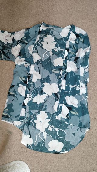 Kimono floral verde talla 40