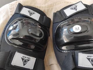 Casco y protecciones para patinar