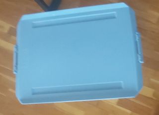 Taper plástico grande con ruedas