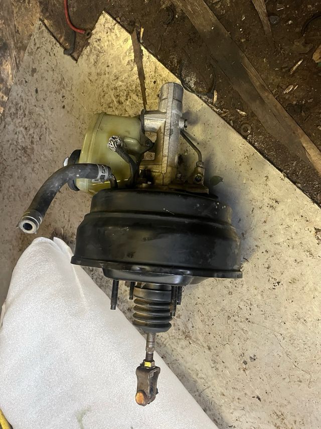 Servofreno Toyota Runner 3.0 KZT