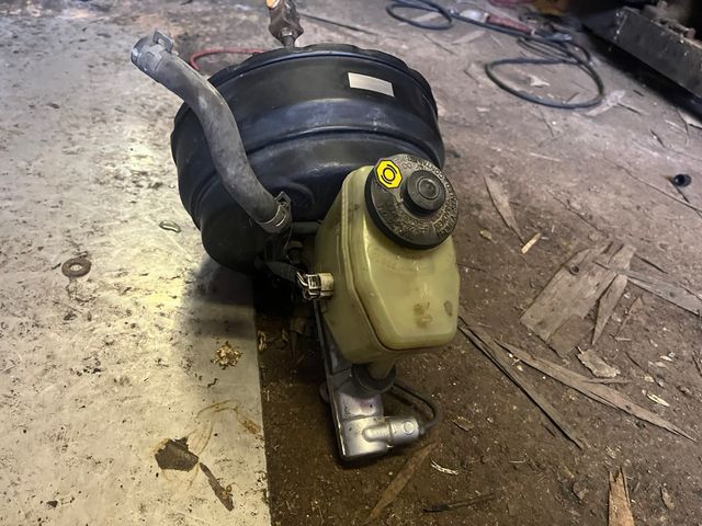 Servofreno Toyota Runner 3.0 KZT