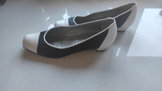 Zapatos Los Pequeños Suizos Talla 37 Negro y blanc