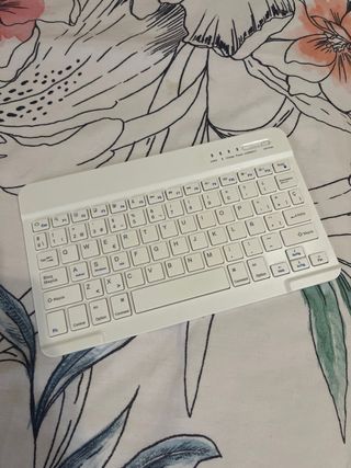 Funda iPad Gen 7ª con Teclado