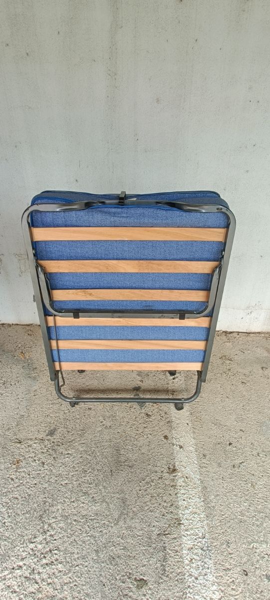Cama Plegable con Funda