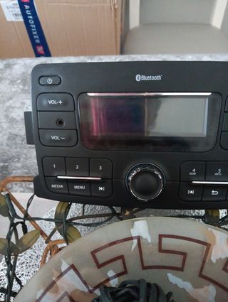 Radio coche dacia daster