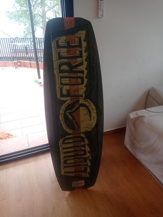 Tabla Wakeboard Liquid Force 140cm