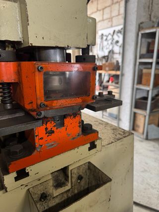 Máquina multifuncional Blecken CU50AR