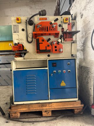 Máquina multifuncional Blecken CU50AR