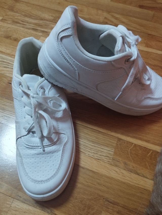 Zapatillas blancas