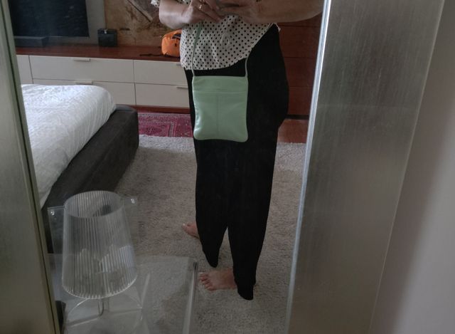 Bolso Loewe verde menta 18x16 cm