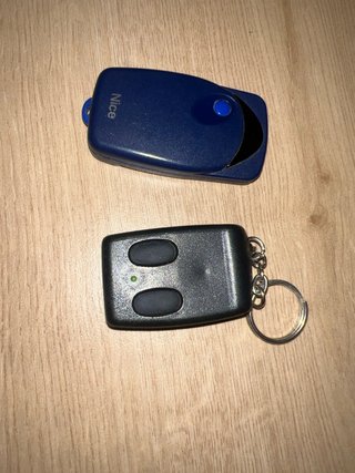 2 Mandos de Garaje
