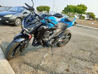 Kawasaki Z800 - Cambio por trail o moto comoda