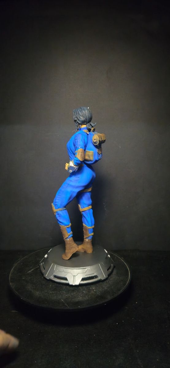 Figura Lucy Fallout
