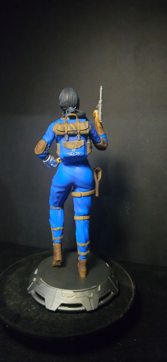Figura Lucy Fallout