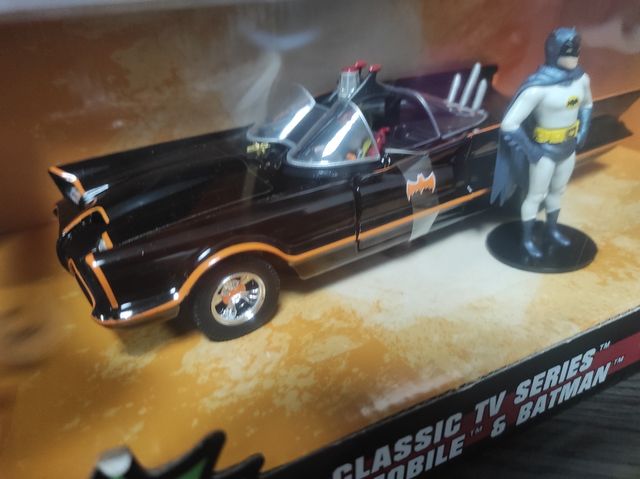 Batmovil y Batman Clásico TV Series