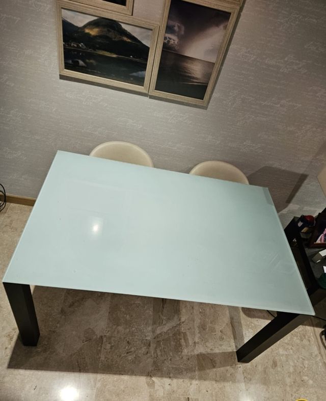 Mesa de comedor cristal y madera