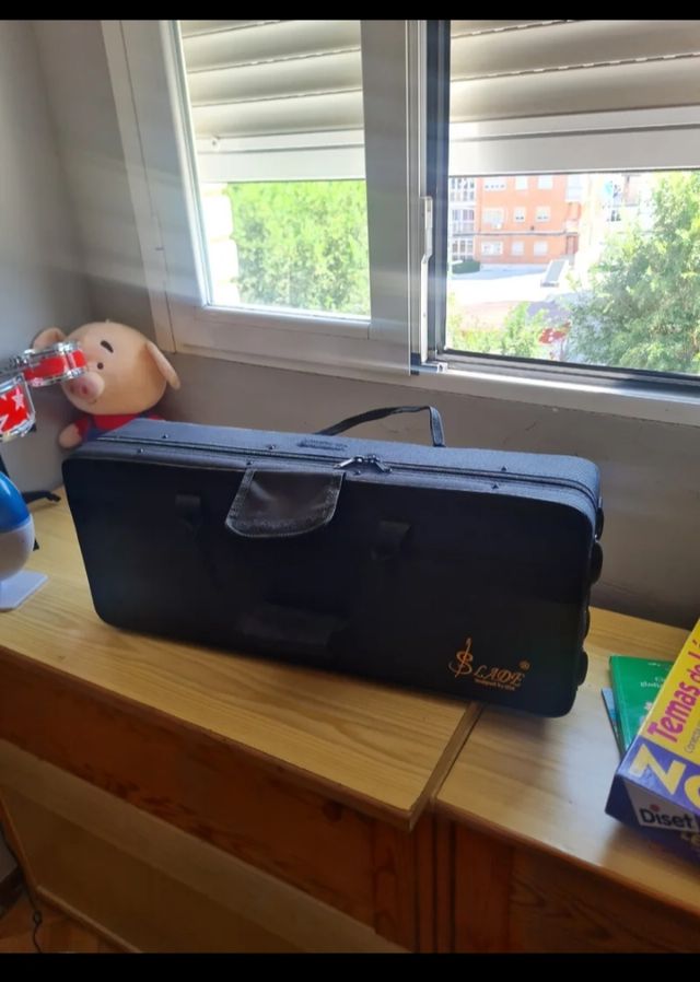 Saxofón Alto Dorado