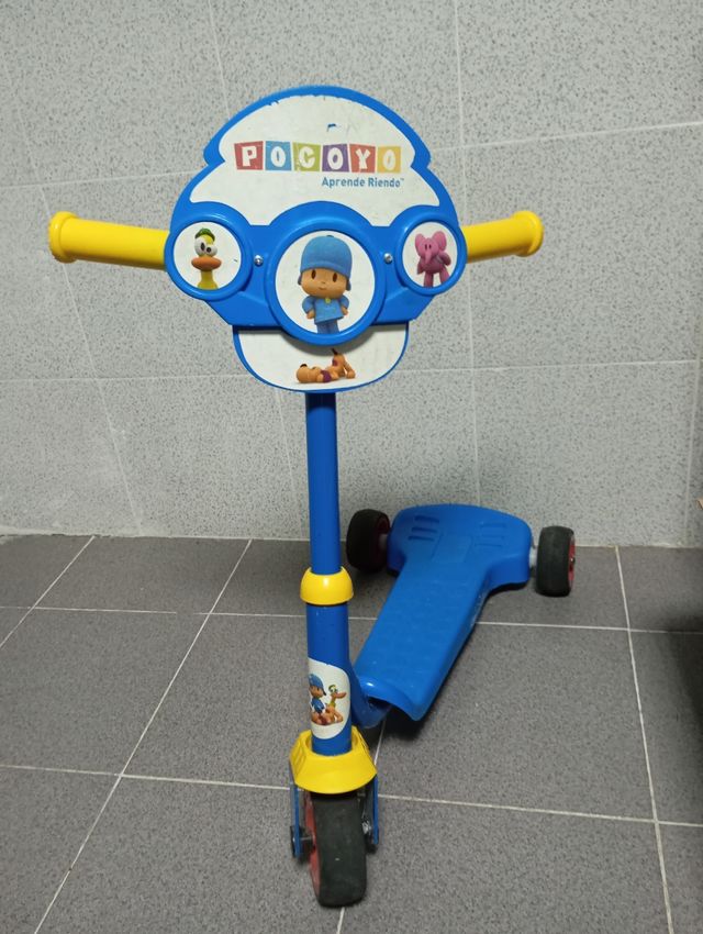 Patinete Pocoyó infantil