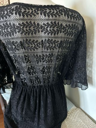 Abito corto in pizzo nero