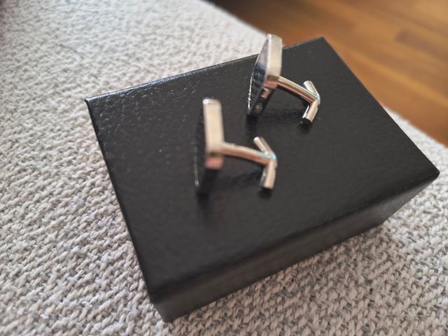 Gemelos Tous Plata y Negro