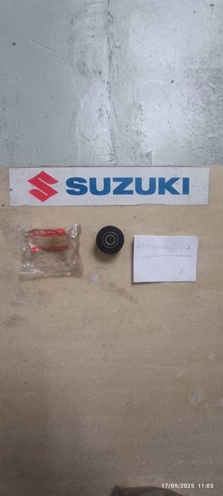 Rodillo cadena Suzuki DR600.